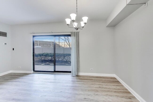 Building Photo - 6340 Americana Dr