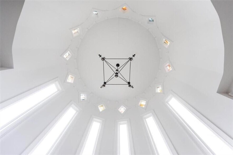 Building Photo - 467 Stovall St SE