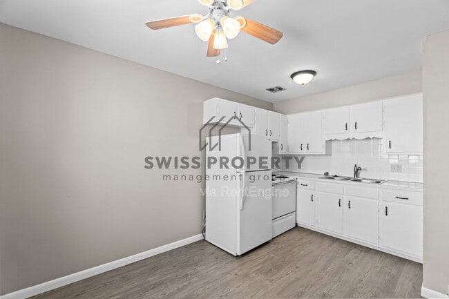 Building Photo - 1549 Oakland Park Ave