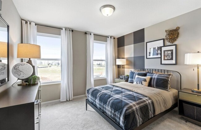 Building Photo - 6281 Larkspur Ln