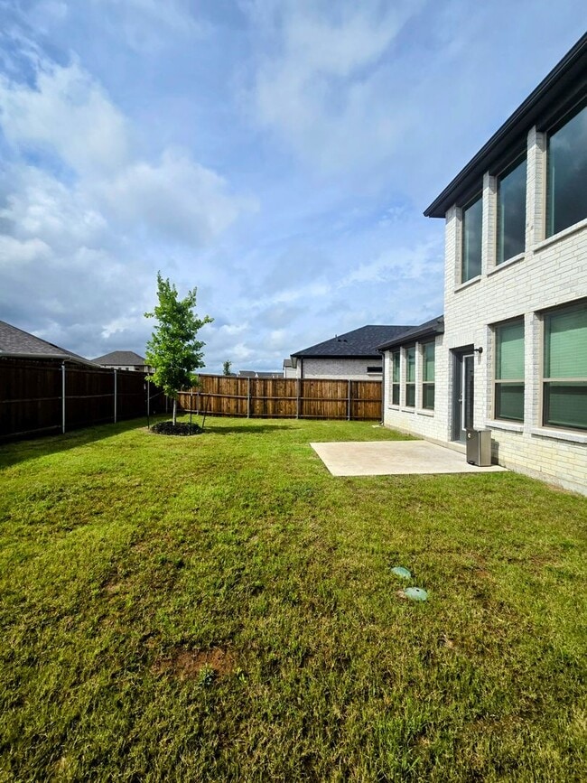 Building Photo - 4812 Grandiose Dr