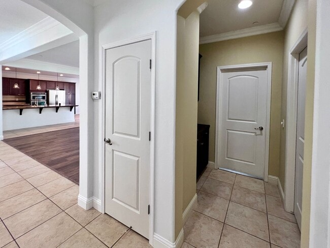 Building Photo - $2,695 Church & Clovis Ave., 4 Bedroom House - Edna Ave. Fresno / Energy Efficient