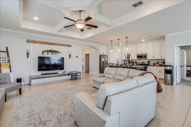 Building Photo - 7618 Quartz Dr