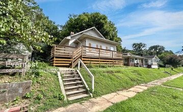 Building Photo - 7129 3rd Ave S