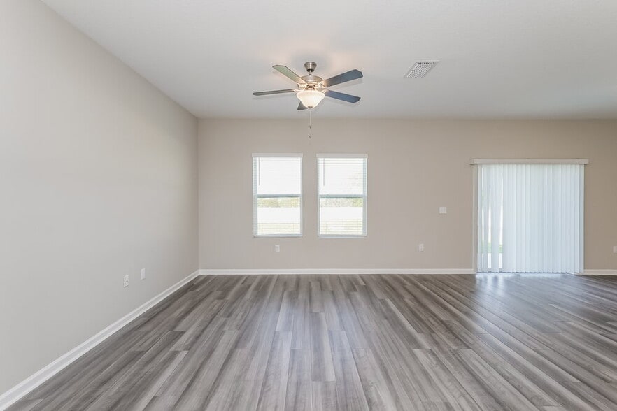Building Photo - 962 Kelly Fern Lp