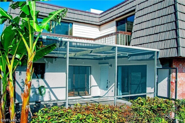 Building Photo - 148 Lake Point Ln