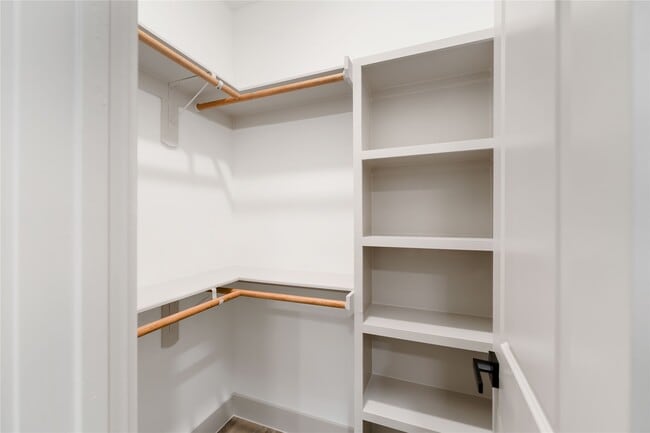 Building Photo - 113 Gans St