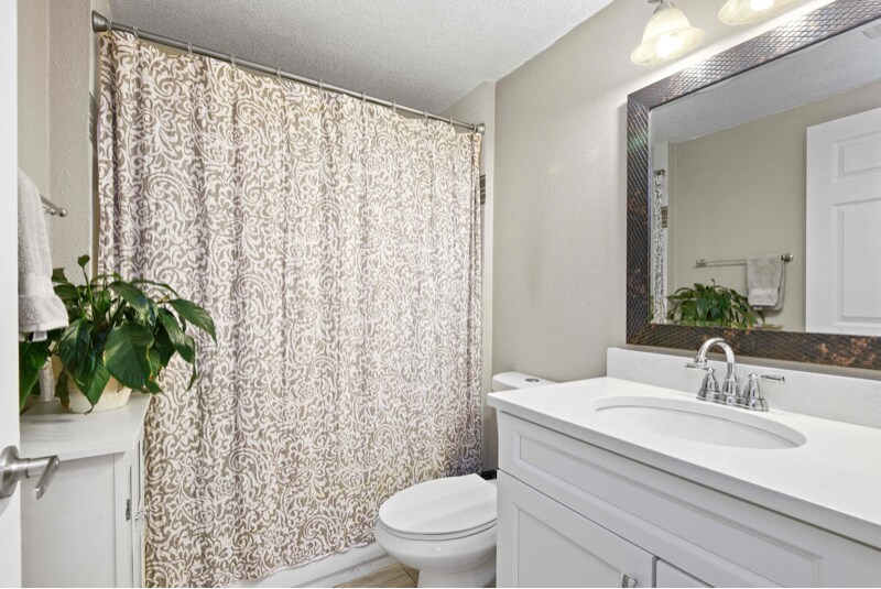 Building Photo - 350 N Phelps Ave