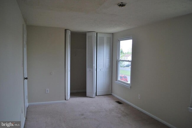 Building Photo - 4655 Whitaker Pl