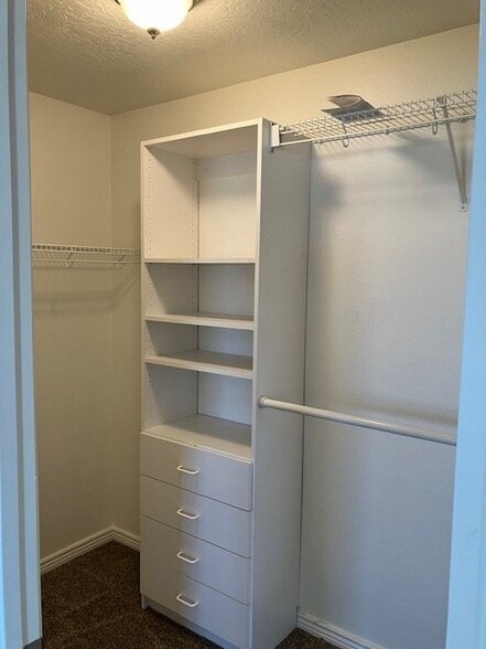 Building Photo - 2426 Orchard Way