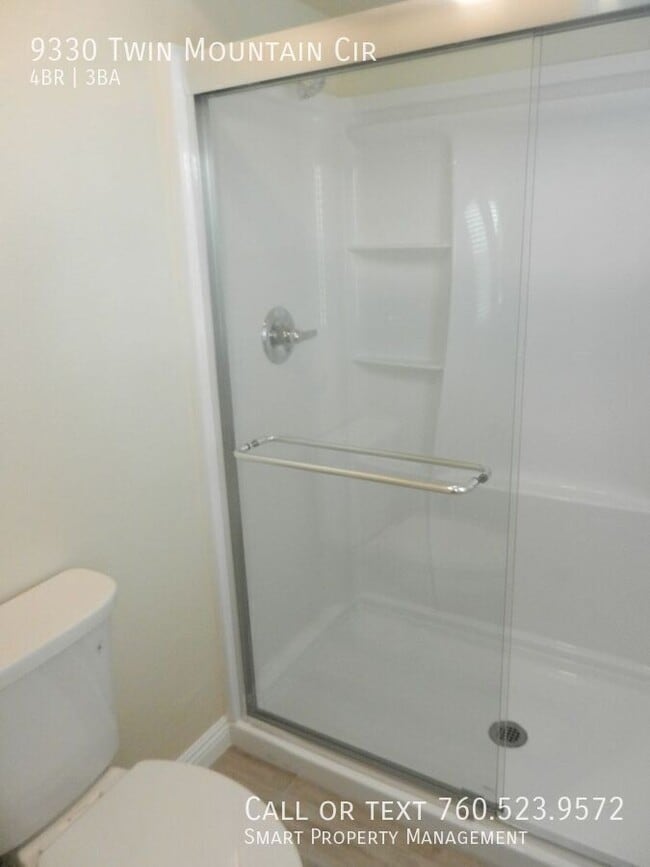 Building Photo - 9330 Twin Mountain Cir