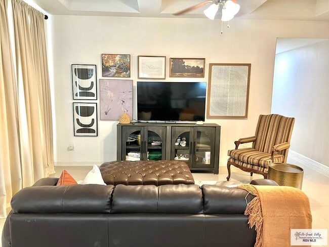 Building Photo - 216 Gilson Rd