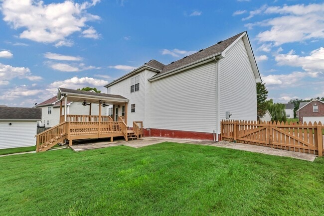 Building Photo - 3332 Victoria Ct