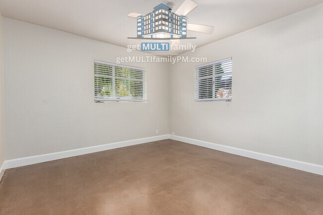 Building Photo - 2618 E Pierson St