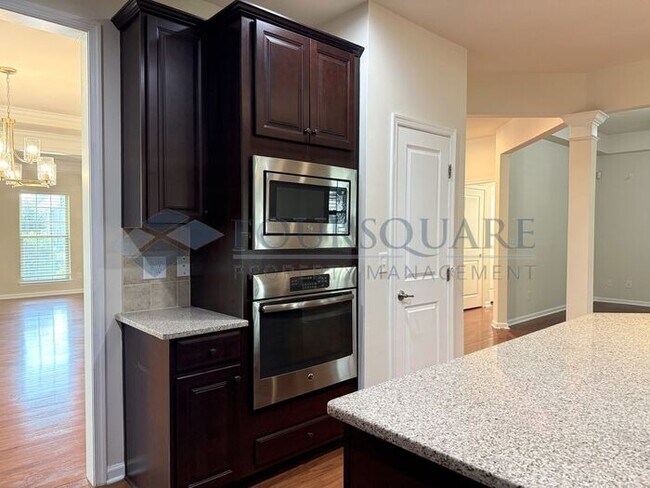 Building Photo - Beautiful 4-Bedroom Home Screened Porch & Bonus Room – Minutes from RTP, Shopping & Dining , Comm...