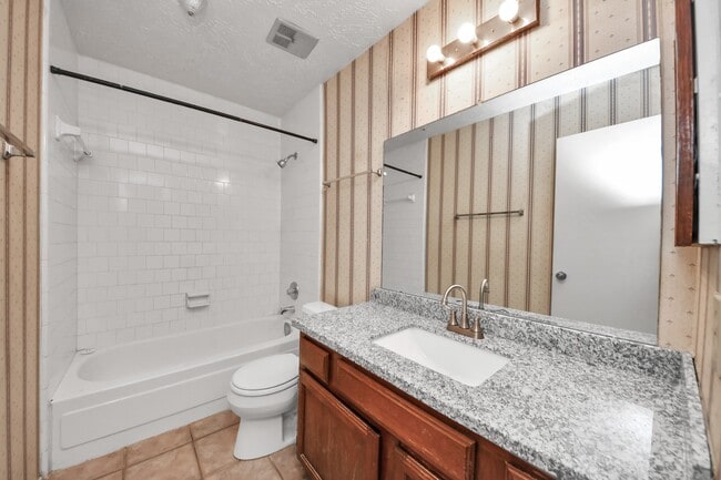 Building Photo - 16425 Monte Carlo Ln