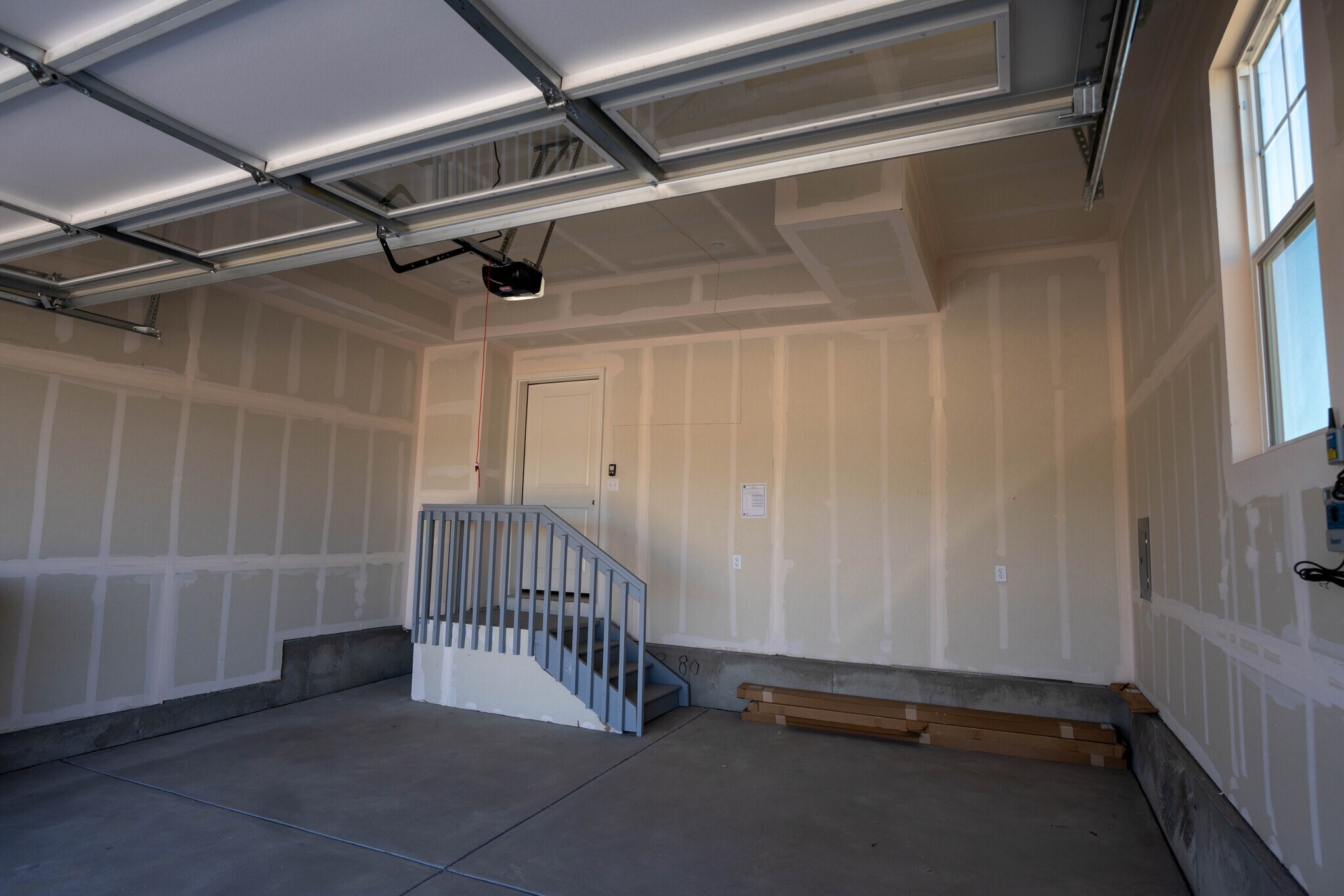 Building Photo - 280 Nighthawk St