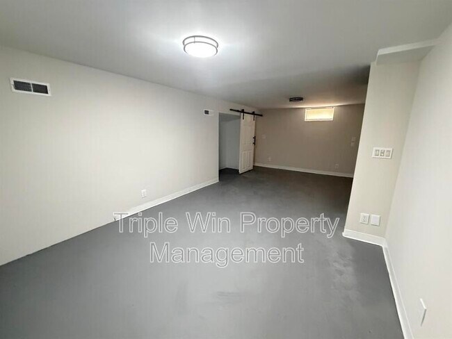 Building Photo - 10508 Druid Dr