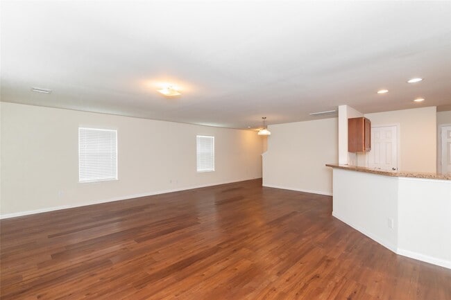 Building Photo - 4307 Almeda Meadows Dr