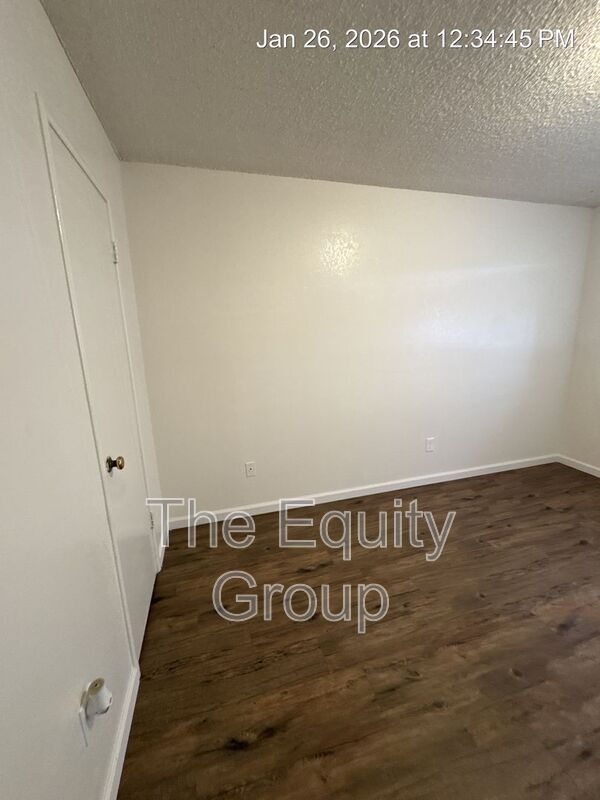 Building Photo - 2012 North Ave