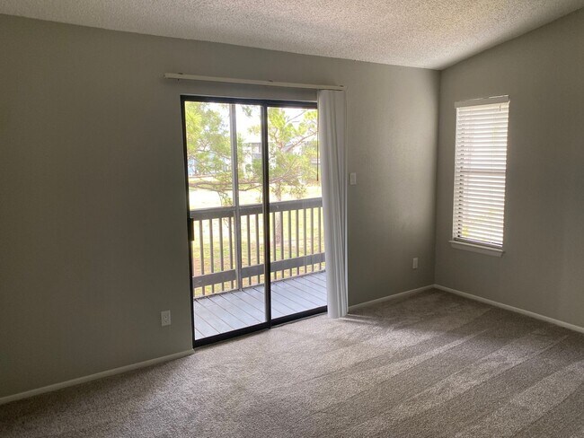 Building Photo - **CABANA KEY** One Bedroom ready for occupancy