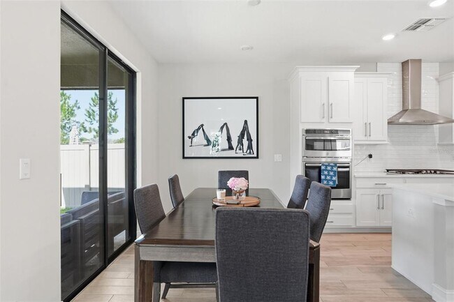 Building Photo - 4547 San Martino Dr