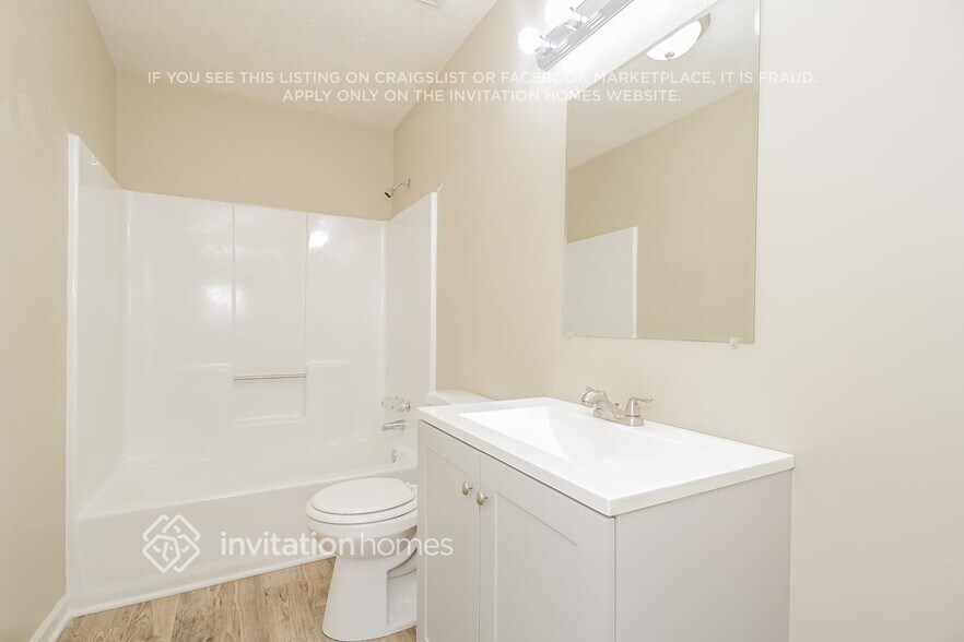 Building Photo - 5067 Cavalier Dr SE