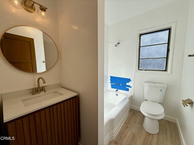 Building Photo - 1145 N Central Ave