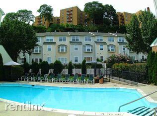 Building Photo - 3 br, 2.5 bath Townhome - 62 Bergen Ridge ...