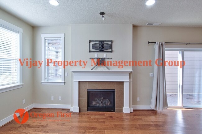 Building Photo - 410 SW Basilone Terrace