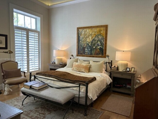 Building Photo - 645 Almeria Ave