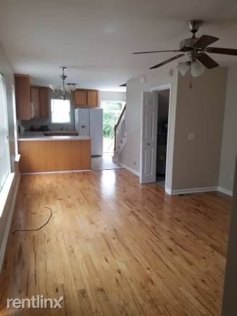 Building Photo - 3 br, 1.5 bath Townhome - 100 Alston Street
