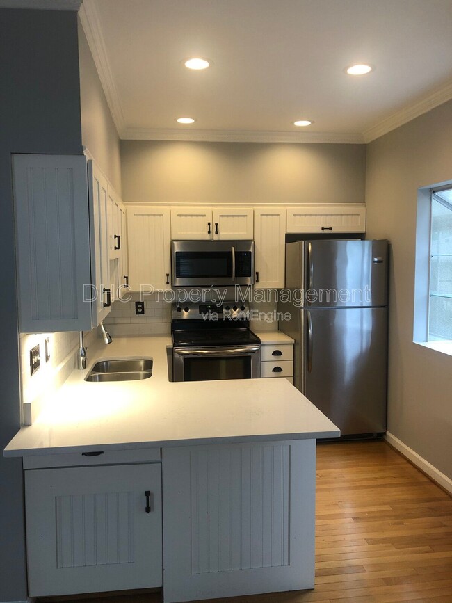 Building Photo - 835 Piedmont Ave NE