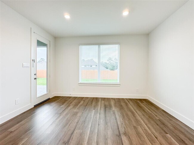 Building Photo - 15216 Tattle Crk Ln