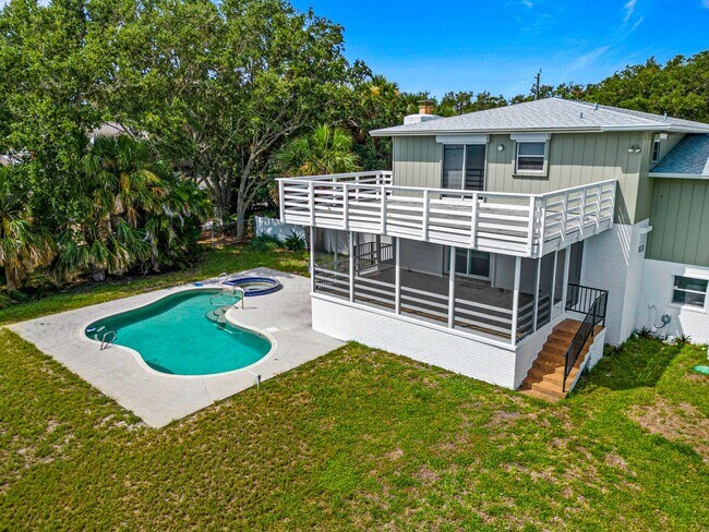 Building Photo - 7810 S Tropical Trail
