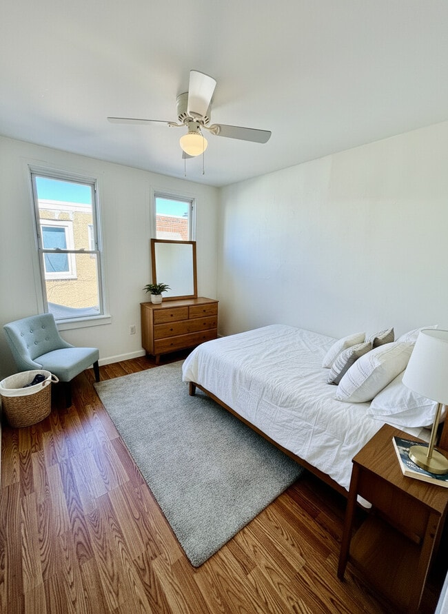 Building Photo - 1825 Dudley St