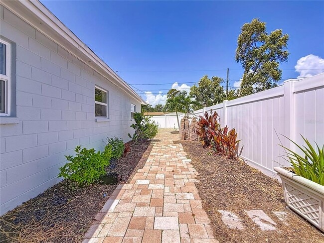 Building Photo - 3768 Arkansas Ave NE