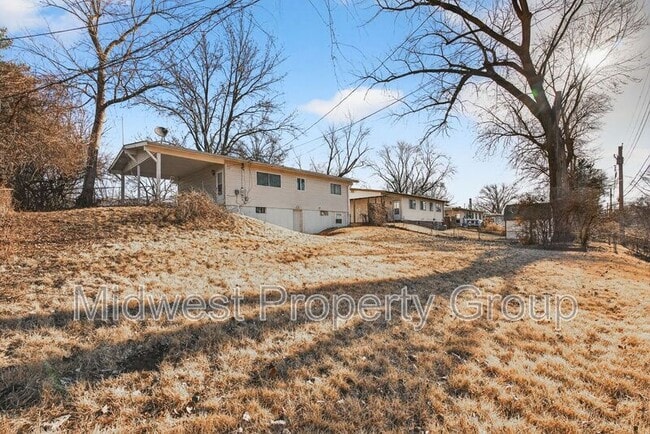 Building Photo - 1540 Aspen Dr