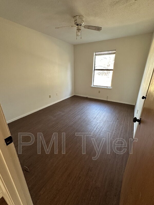 Building Photo - 2809 W Shaw St