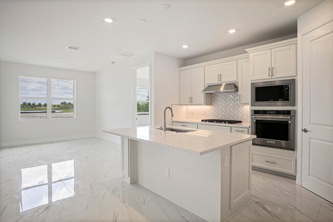 Building Photo - 10353 SW Captiva Dr
