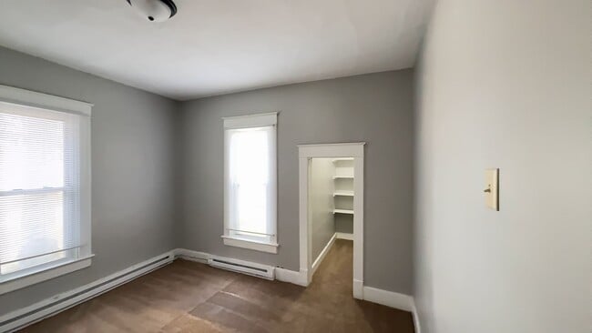 Building Photo - 111 S Dicks St