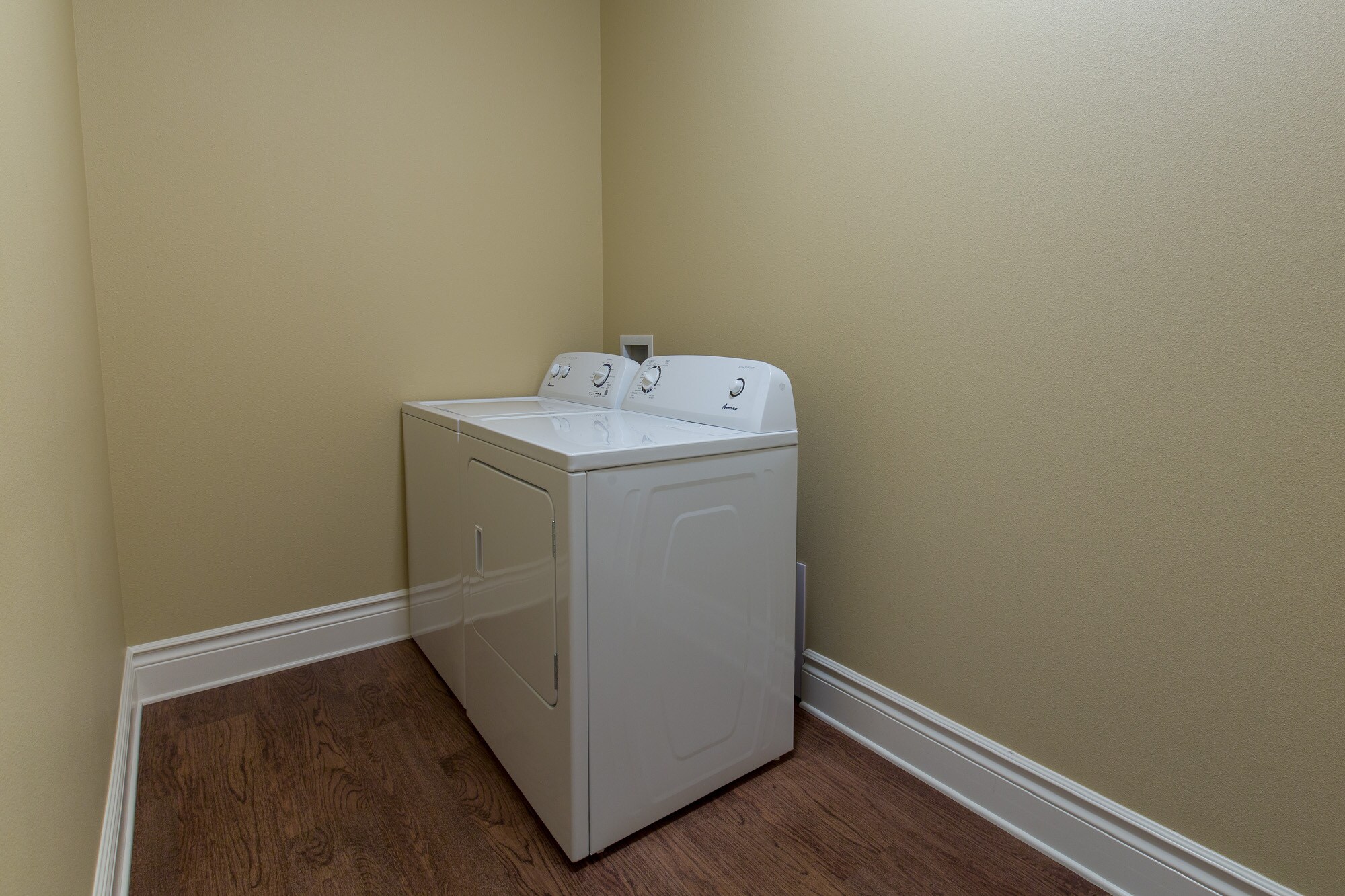 Building Photo - 436 10th NW St