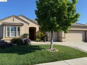 Building Photo - 1550 Margil Way
