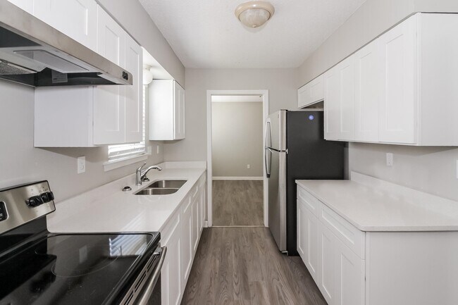 Building Photo - 4359 Crescent Park Dr