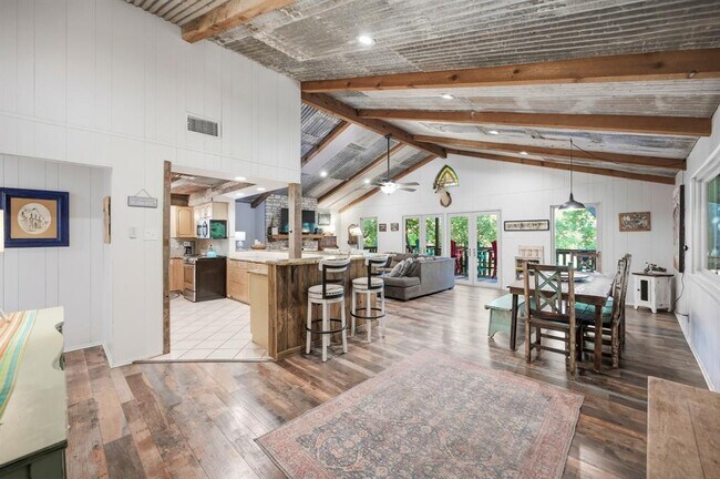 Building Photo - 82 Guada Coma Dr