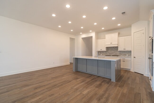 Building Photo - 1408 Plum Tree Way
