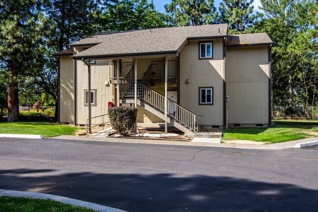 Building Photo - 923 Cowl St