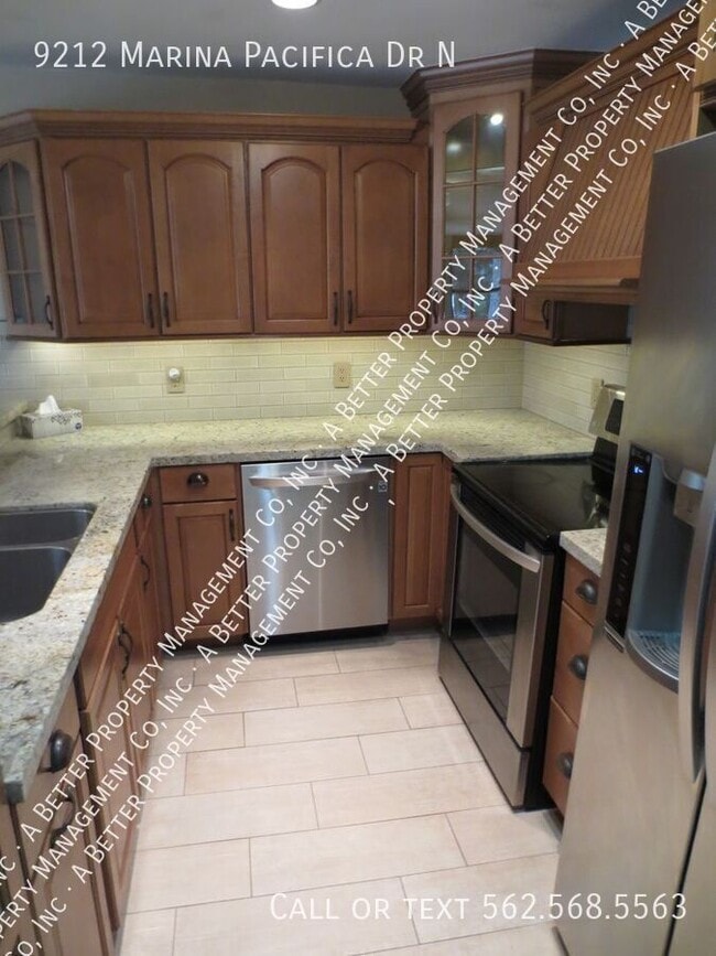 Building Photo - 9212 Marina Pacifica Dr N