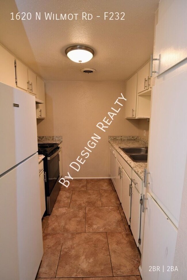 Building Photo - The Monaco Condos 2 Bed 1.5 Bath