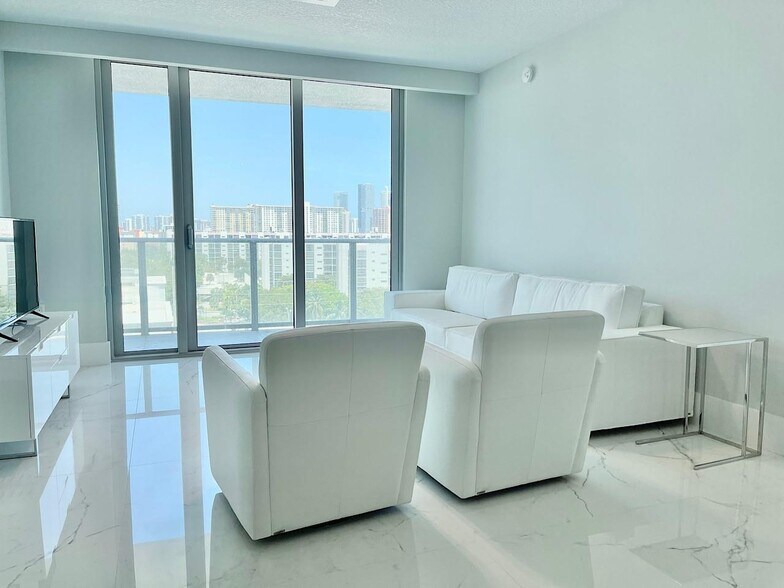 Building Photo - 330 Sunny Isles Blvd